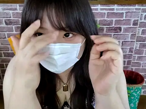 AYA_dayo – Naživo XXX chat