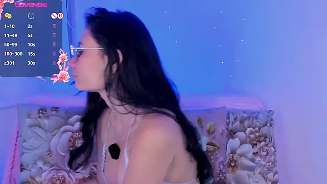 NayeCloud Chat XXX live