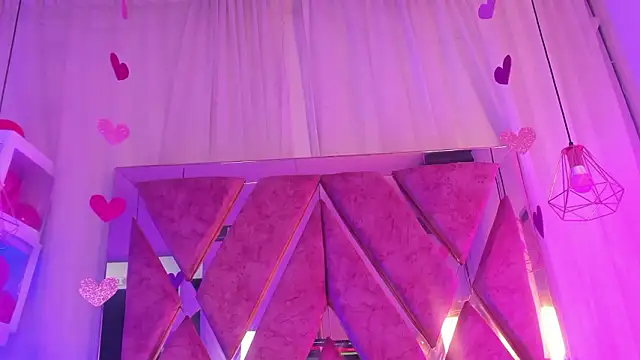 Онлайн чат XXX shantal_cooper_