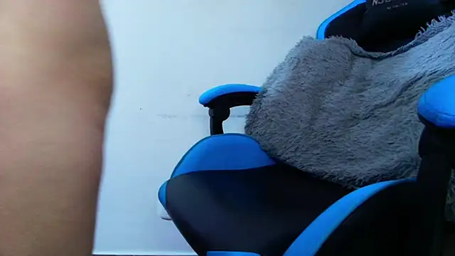 klylls_squirt_n Live XXX chat