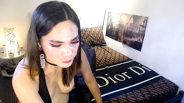 NinaDOM4CUM Adlı Modelin Canlı XXX Sohbeti