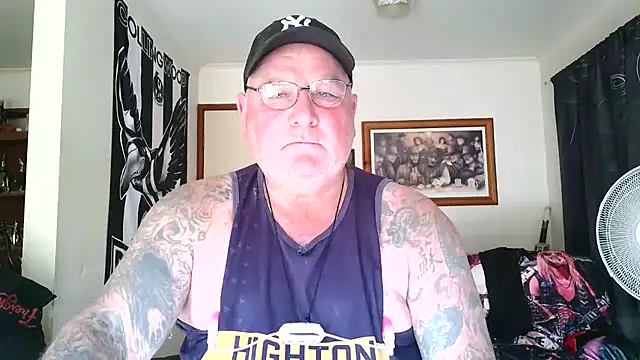 Chat +18 de KINKYBLUEYES69 ao vivo