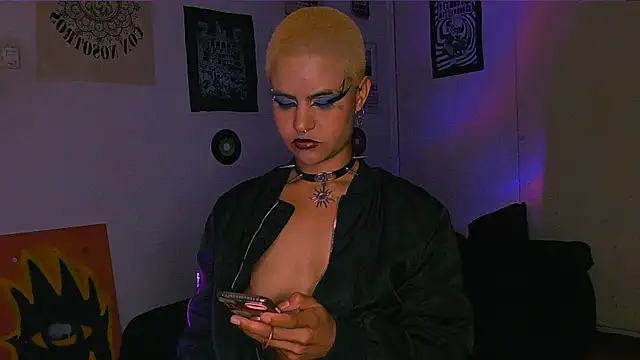 alex_one888 Chat XXX in diretta