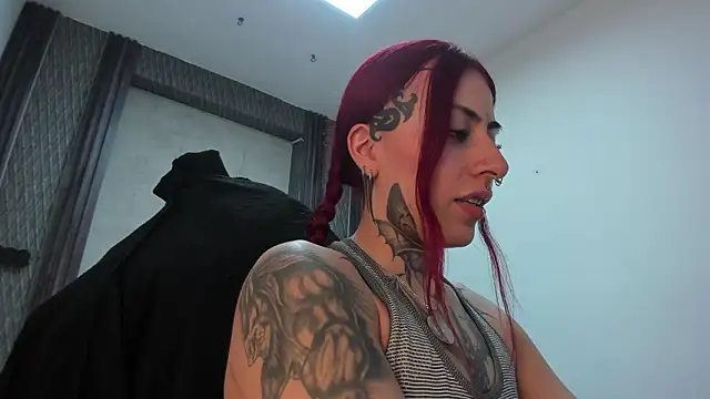 selene_red_'s Live XXX Chat