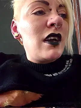 PinkTheHawk Live XXX-chat