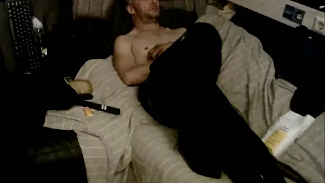 BISLETJE1980's Live XXX Chat