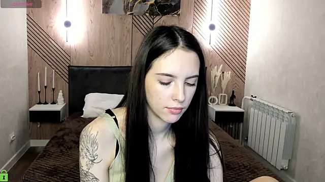 elise_robbie's Live XXX Chat