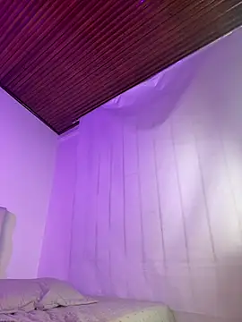 _Victoria_foxx_: онлайн-секс-чат