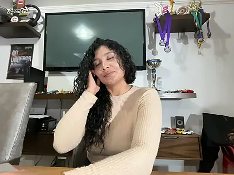 kinky_mila@xh 라이브 XXX 채팅