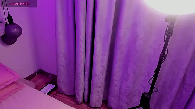 xhinata_hyugax's Live XXX Chat