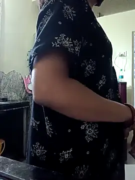 desicpl26's Live XXX Chat