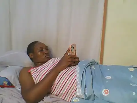 Chat +18 de cute_lavenda ao vivo