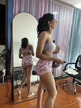 Violet_rousse7's Webcam Show