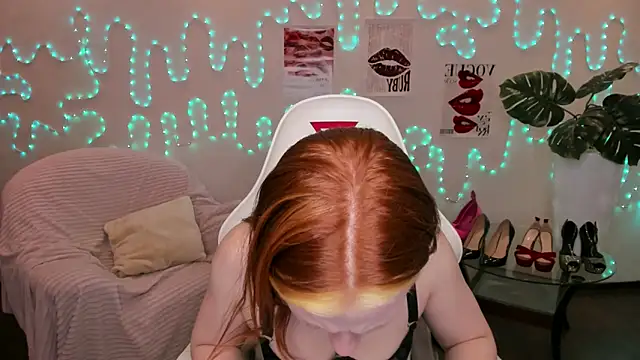 XXX chat uživo modela Katrys