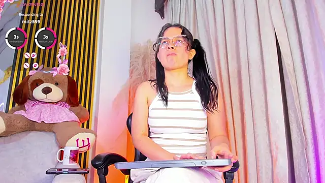 alejagarcia_ live XXX chat