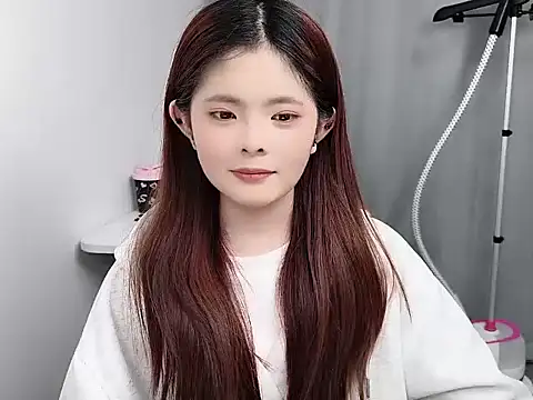 cherry-_-cherry's Live XXX Chat