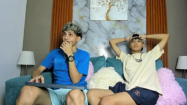 YOUNG_BOYS_HELL 网络视讯表演