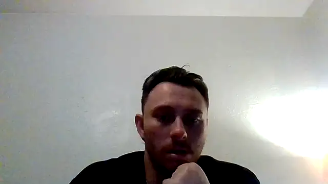 TallHungandCloudy69's Live XXX Chat