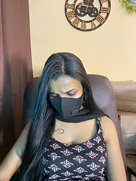 its_ur_flora Adlı Modelin Canlı XXX Sohbeti