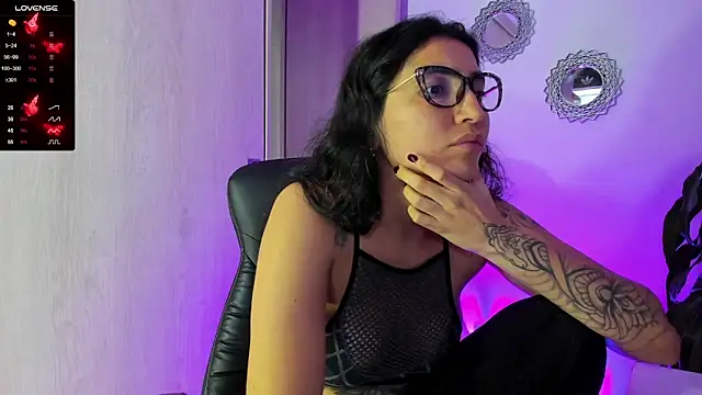 Živý XXX chat bella_thorne3