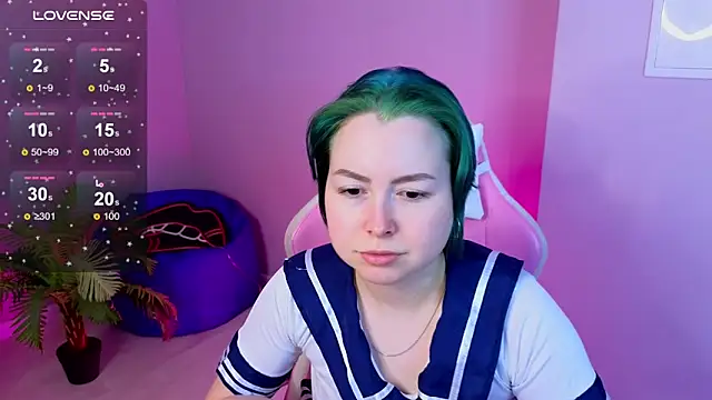 AnitaMeyer Adlı Modelin Canlı XXX Sohbeti