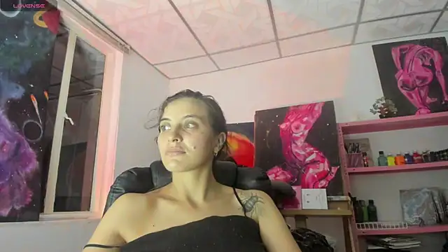 mariecam420 Adlı Modelin Canlı XXX Sohbeti