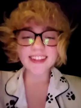 mcjbgfhgjhiiilllufjyf Adlı Modelin Canlı XXX Sohbeti