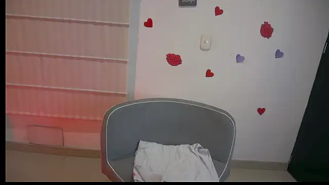 sasha_jonne Chat XXX in diretta