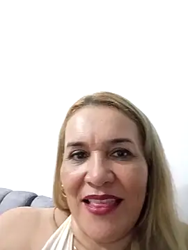 Chat +18 de charlotte_milf30 ao vivo