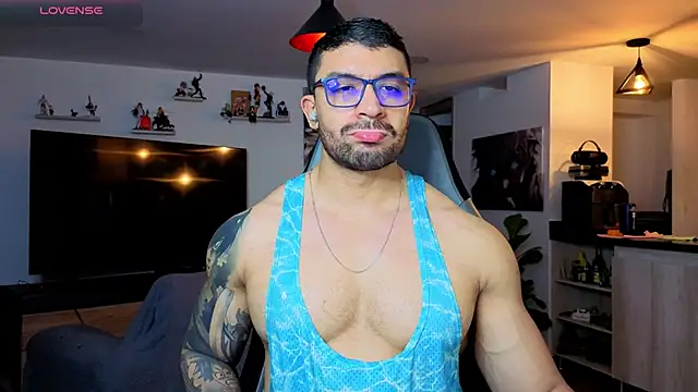 Michael_Diamond Adlı Modelin Canlı XXX Sohbeti