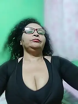 Chat +18 de Amarantha25 ao vivo