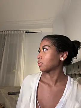 IamCrystal2 라이브 XXX 채팅