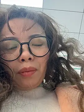 chick-888 Chat XXX in diretta