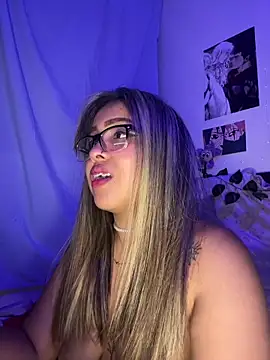 Chat XXX en directo de Sweet_Moon15