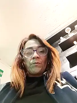 Dannial51's Live XXX Chat