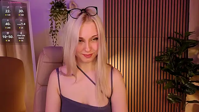 Chatroom XXX en direct de CatEyePro