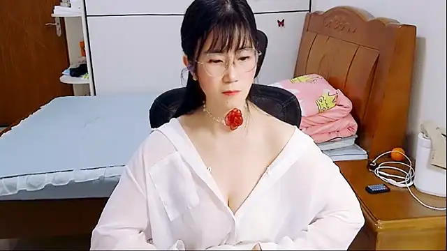 Chat XXX ao vivo de Miss_Lee996633