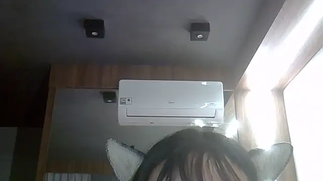 SkinnyKitten – Naživo XXX chat