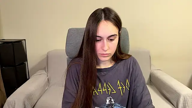 AliceKolltt's Live XXX Chat