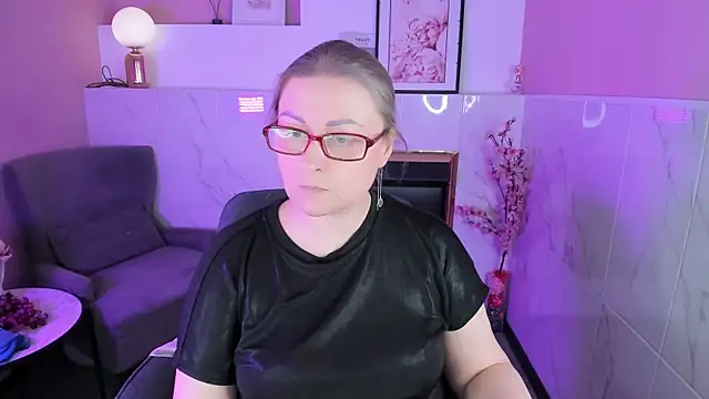 AlexandraKind's Live XXX Chat