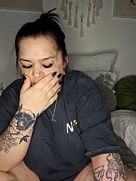 Saucy-Serenity's Live XXX Chat