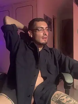 Онлайн чат XXX malek_xarx_