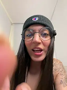 EVA_WILD1's Live XXX Chat