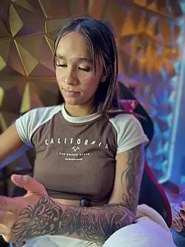 Isabella-Teenn Live XXX chat