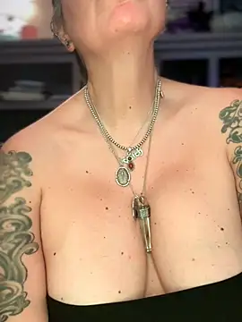 دردشة dieseldame1313 الجنسية المباشرة