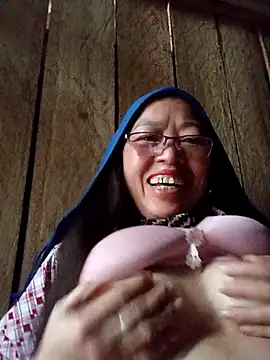 Agnes-baby's Webcam Show