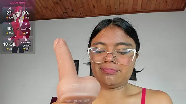 XXX chat uživo modela luna_velveth