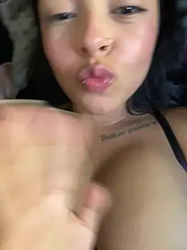 Živý XXX chat Dulce-diosa