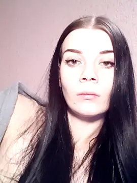 Show modela JhonSHelBy7LuNa na web-kameri