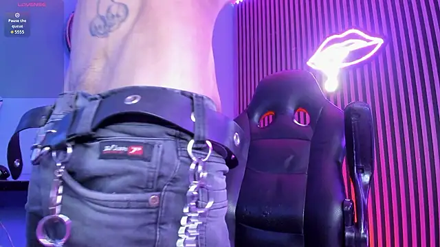 Maximoking26のライブXXXチャット